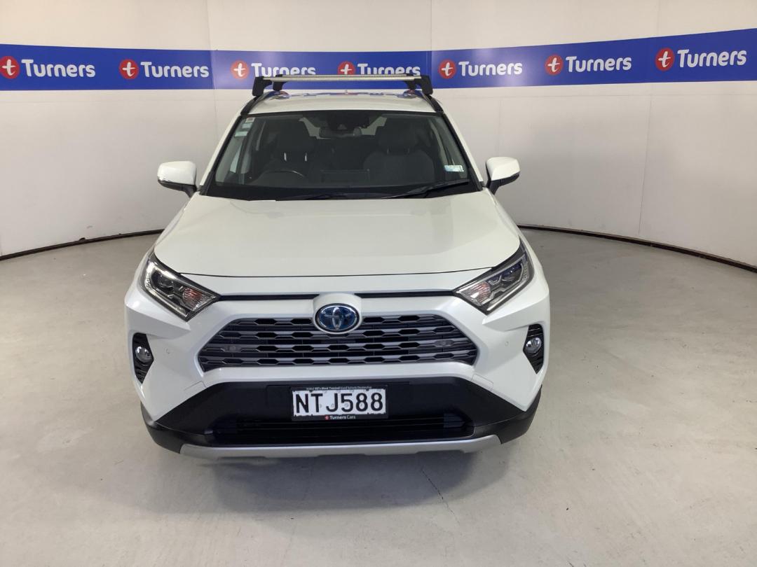 Photo '2' of Toyota Rav4