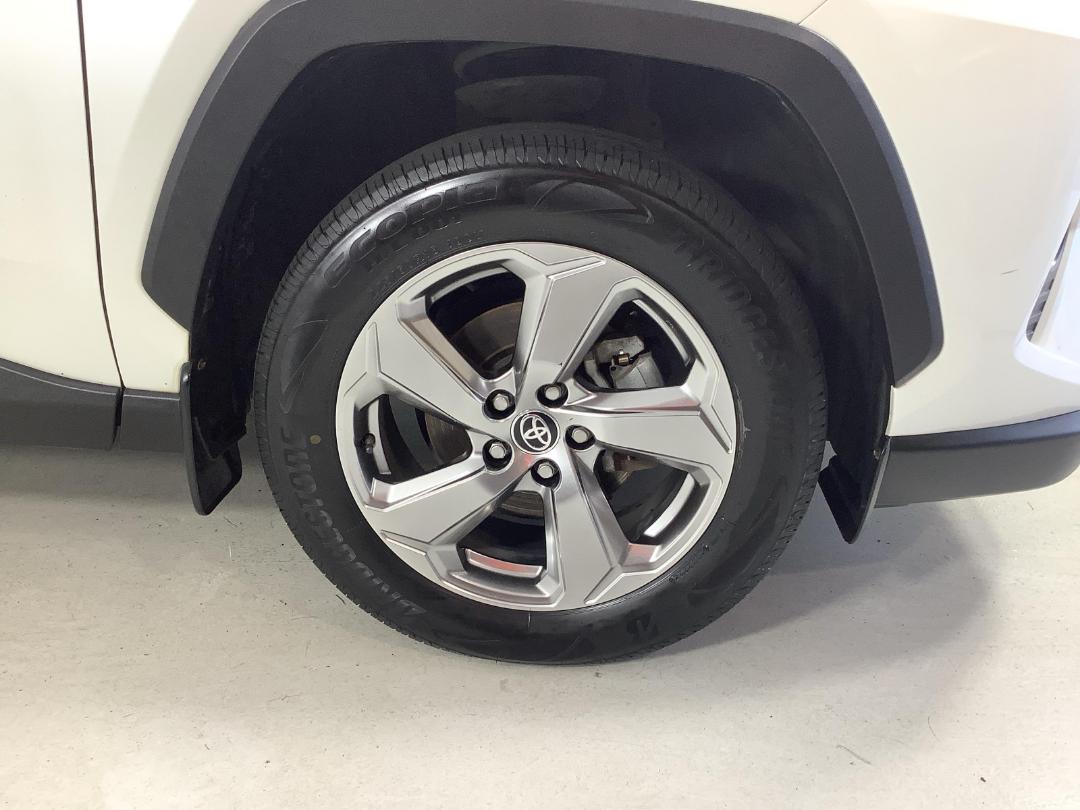 Photo '9' of Toyota Rav4