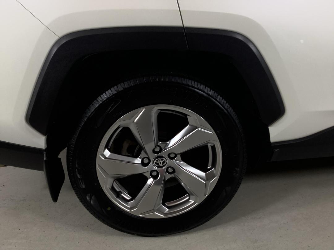 Photo '12' of Toyota Rav4