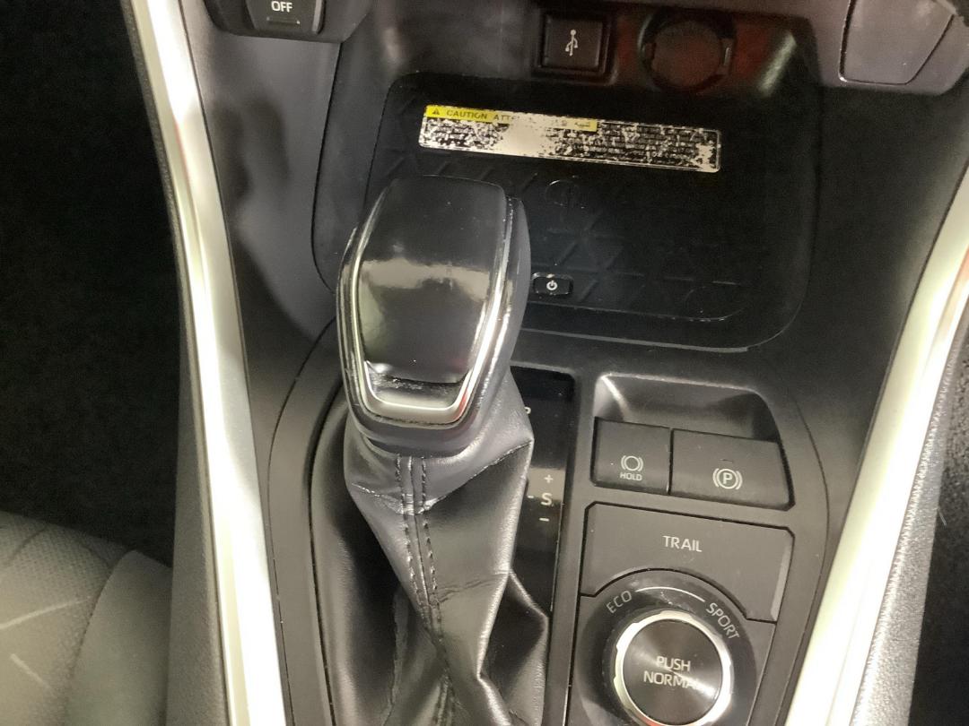 Photo '18' of Toyota Rav4