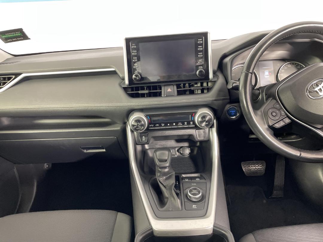 Photo '18' of Toyota Rav4