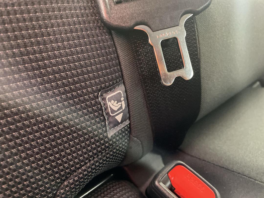 Photo '33' of Toyota Rav4