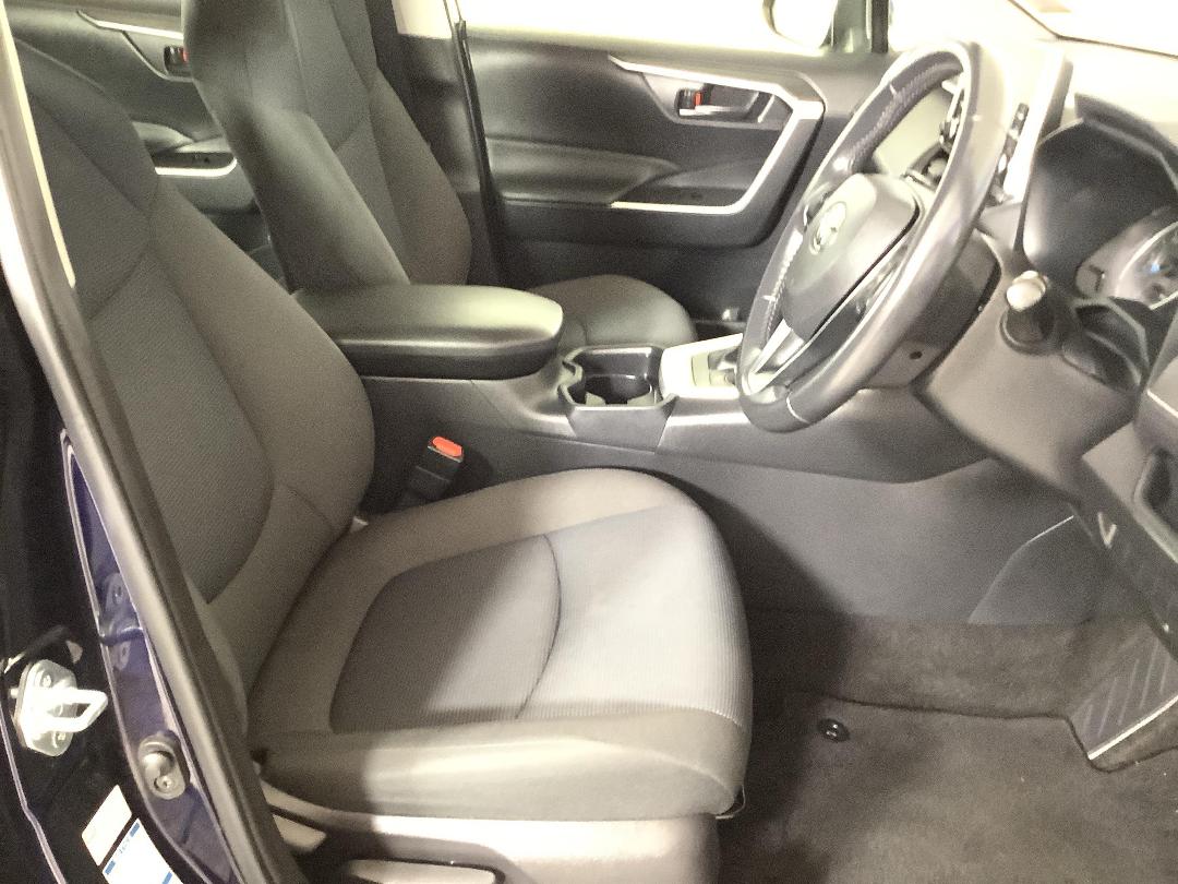 Photo '16' of Toyota Rav4 Photo '16' of Toyota Rav4