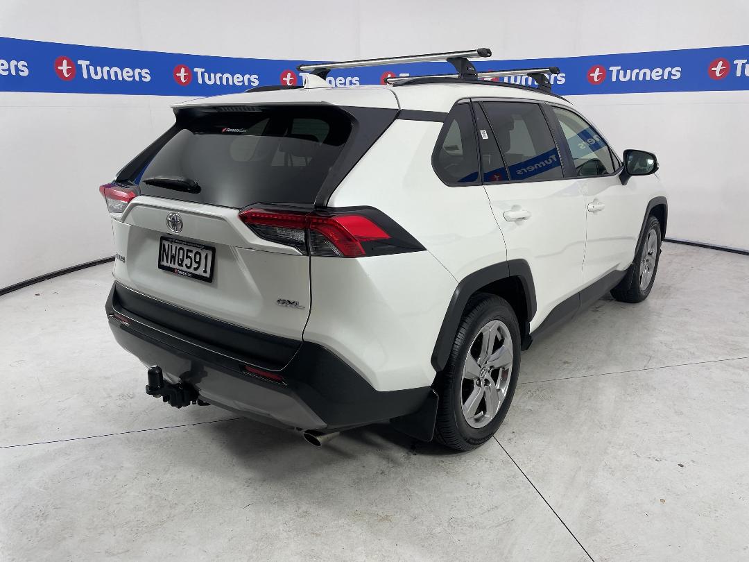 Photo '7' of Toyota Rav4