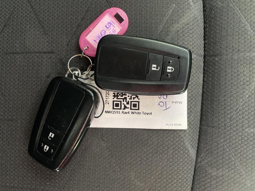 Photo '22' of Toyota Rav4