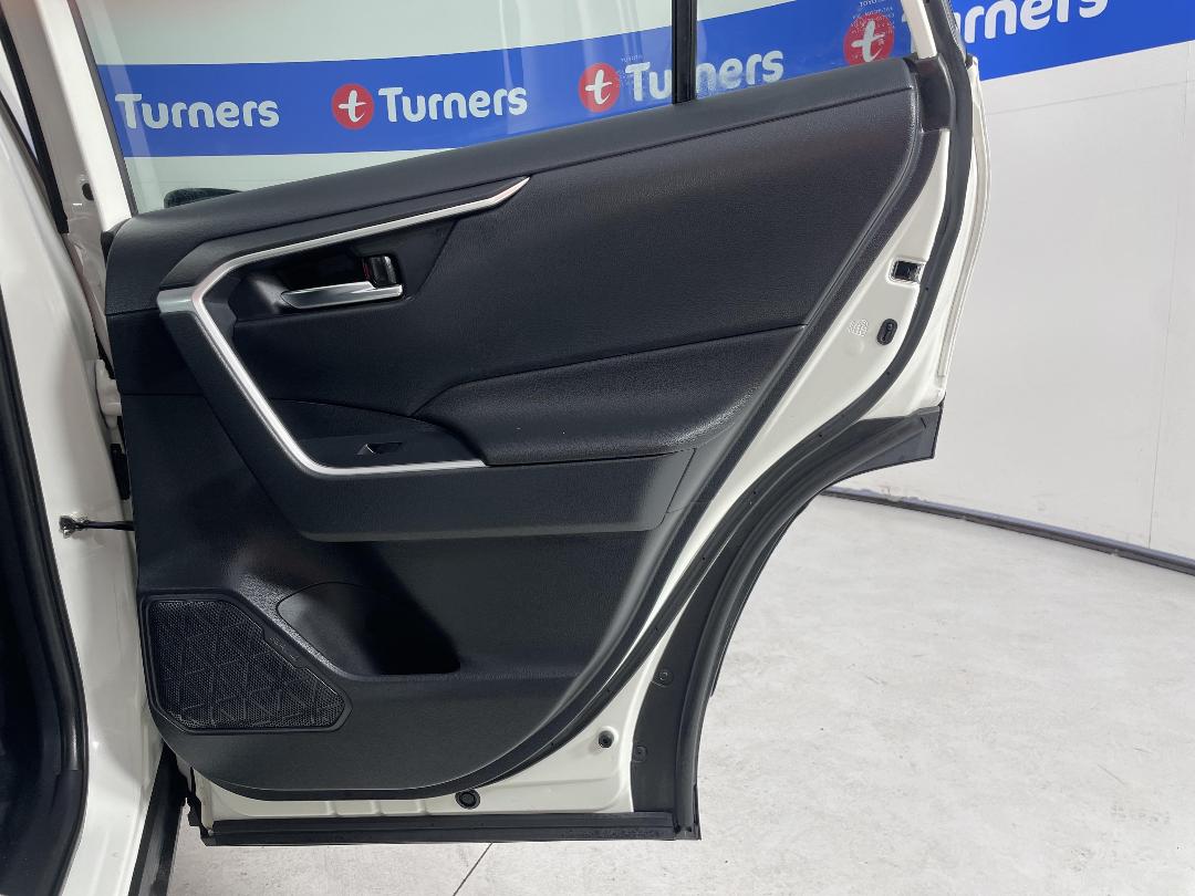 Photo '19' of Toyota Rav4