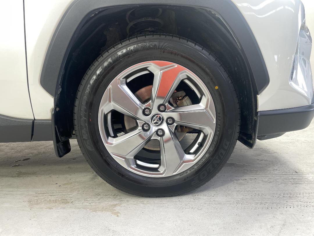 Photo '9' of Toyota Rav4