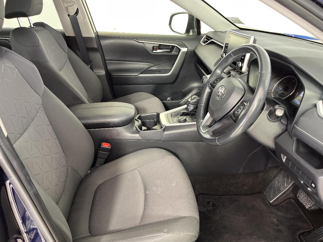 Photo '16' of Toyota Rav4