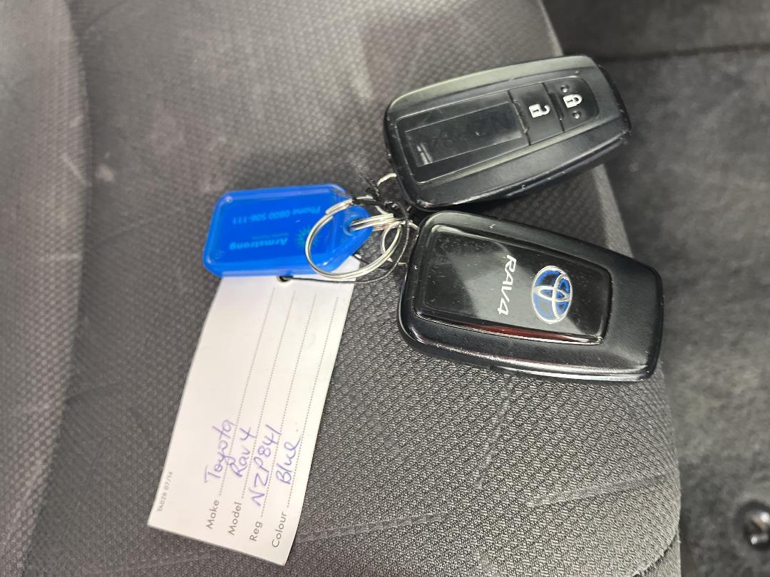 Photo '22' of Toyota Rav4