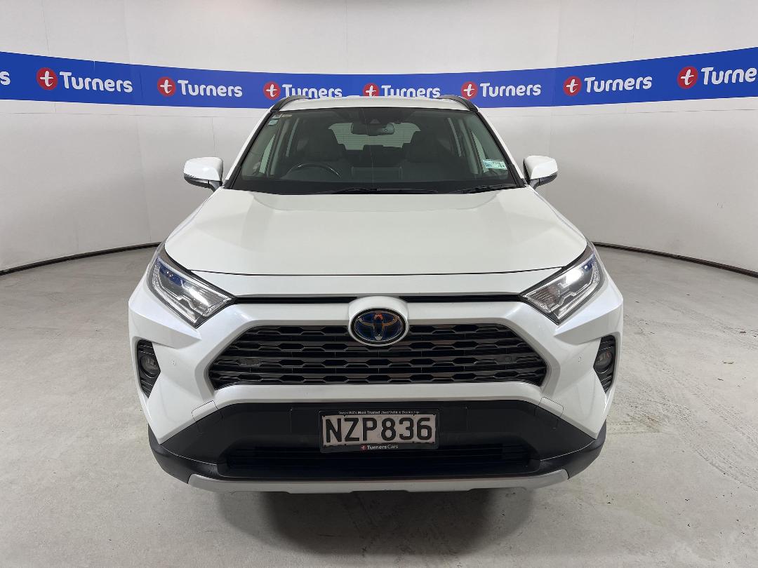 Photo '2' of Toyota Rav4