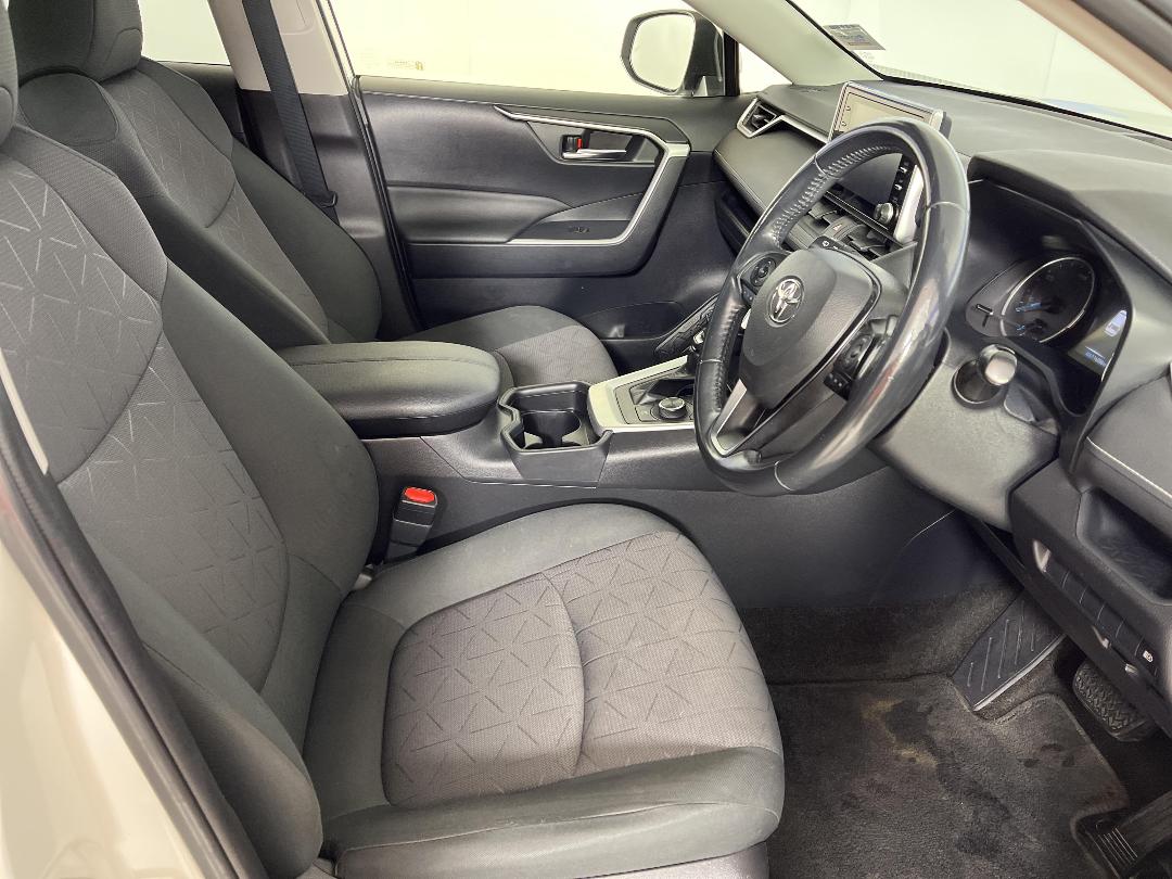 Photo '16' of Toyota Rav4