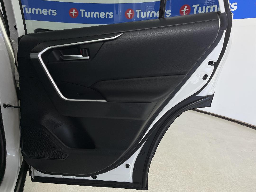 Photo '19' of Toyota Rav4 Photo '19' of Toyota Rav4