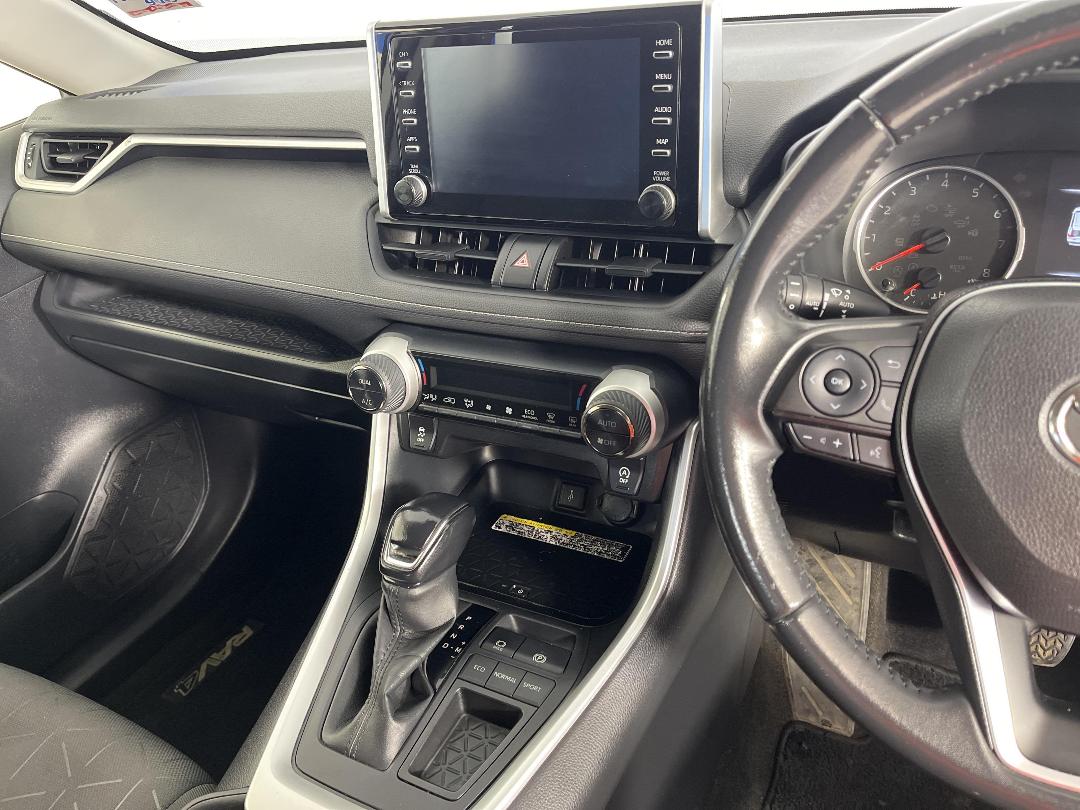 Photo '18' of Toyota Rav4 Photo '18' of Toyota Rav4