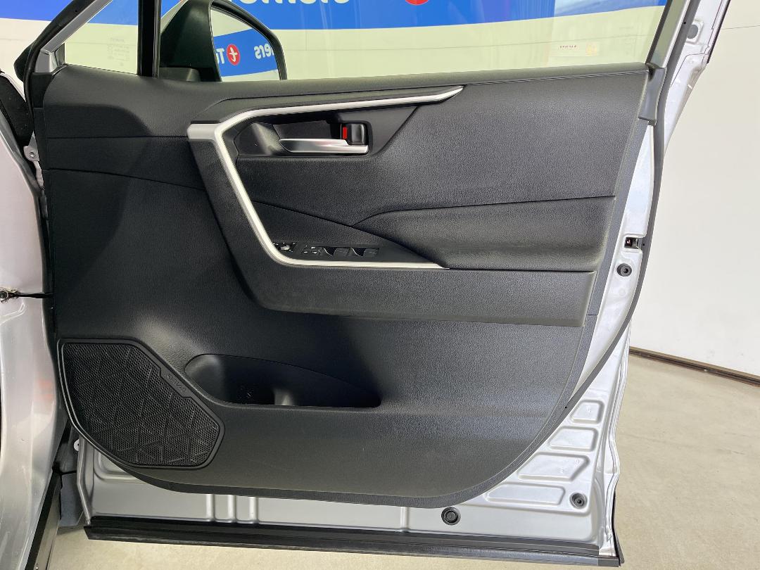 Photo '15' of Toyota Rav4