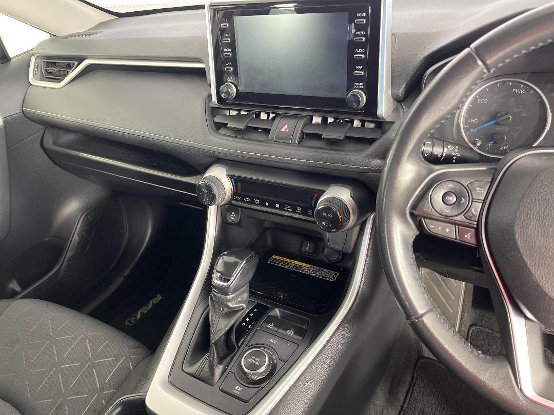 Photo '18' of Toyota Rav4