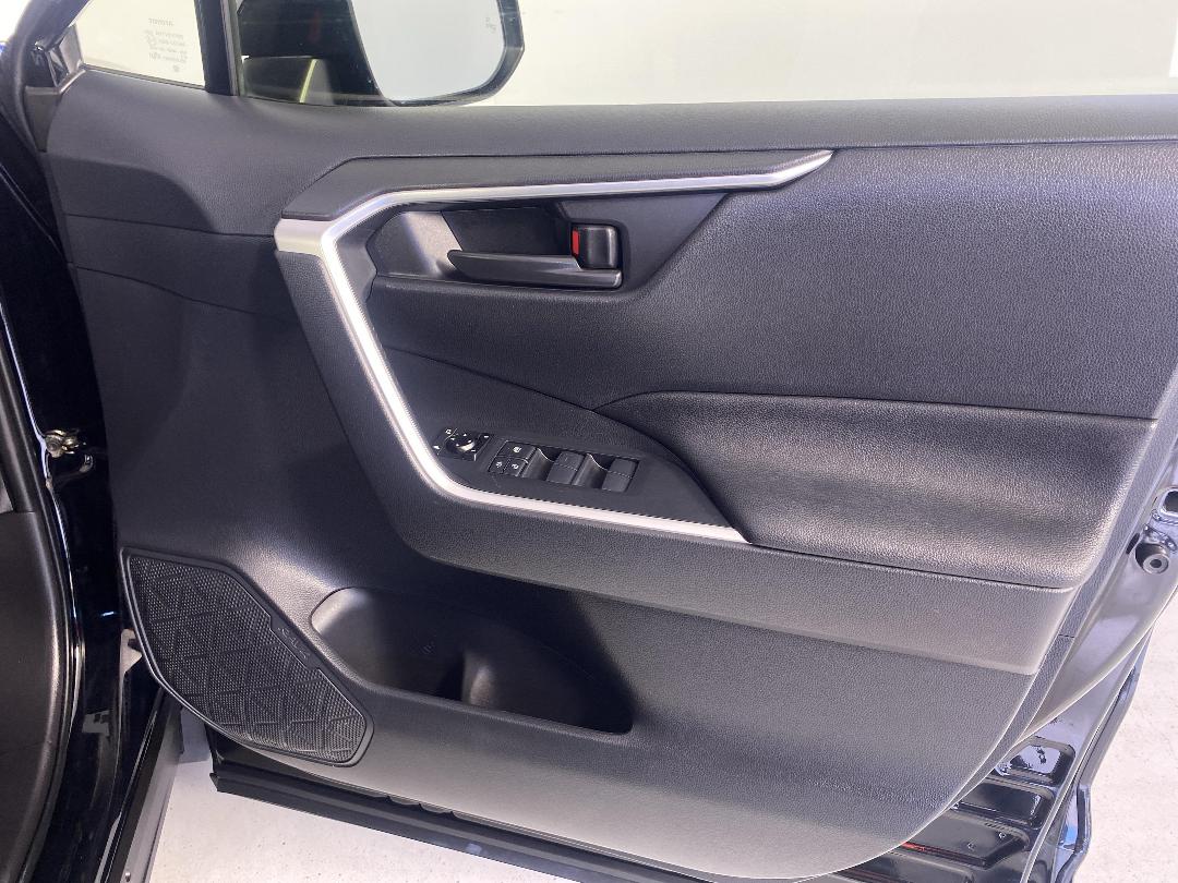 Photo '15' of Toyota Rav4