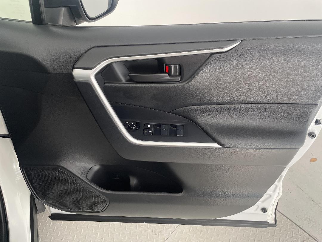 Photo '15' of Toyota Rav4 Photo '15' of Toyota Rav4