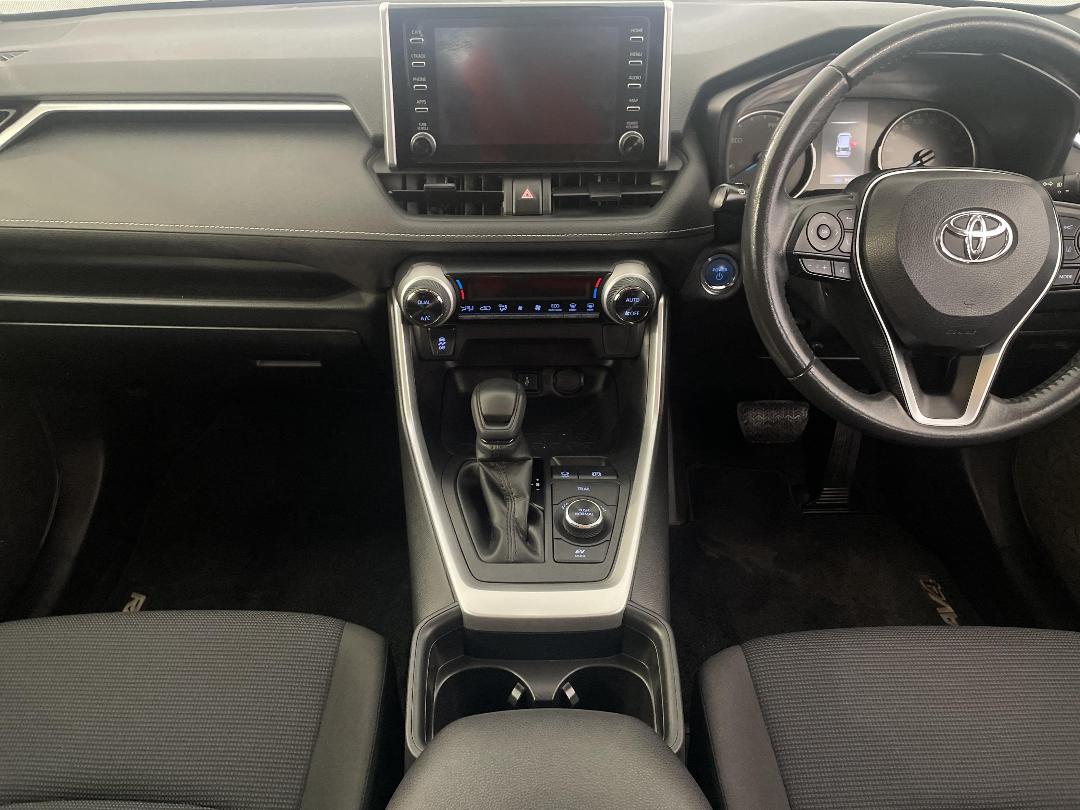 Photo '18' of Toyota Rav4 Photo '18' of Toyota Rav4