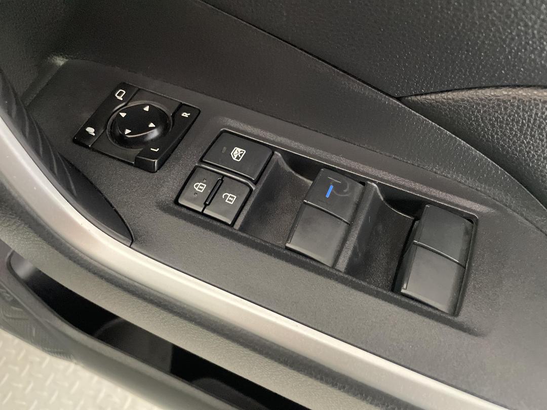 Photo '24' of Toyota Rav4 Photo '24' of Toyota Rav4