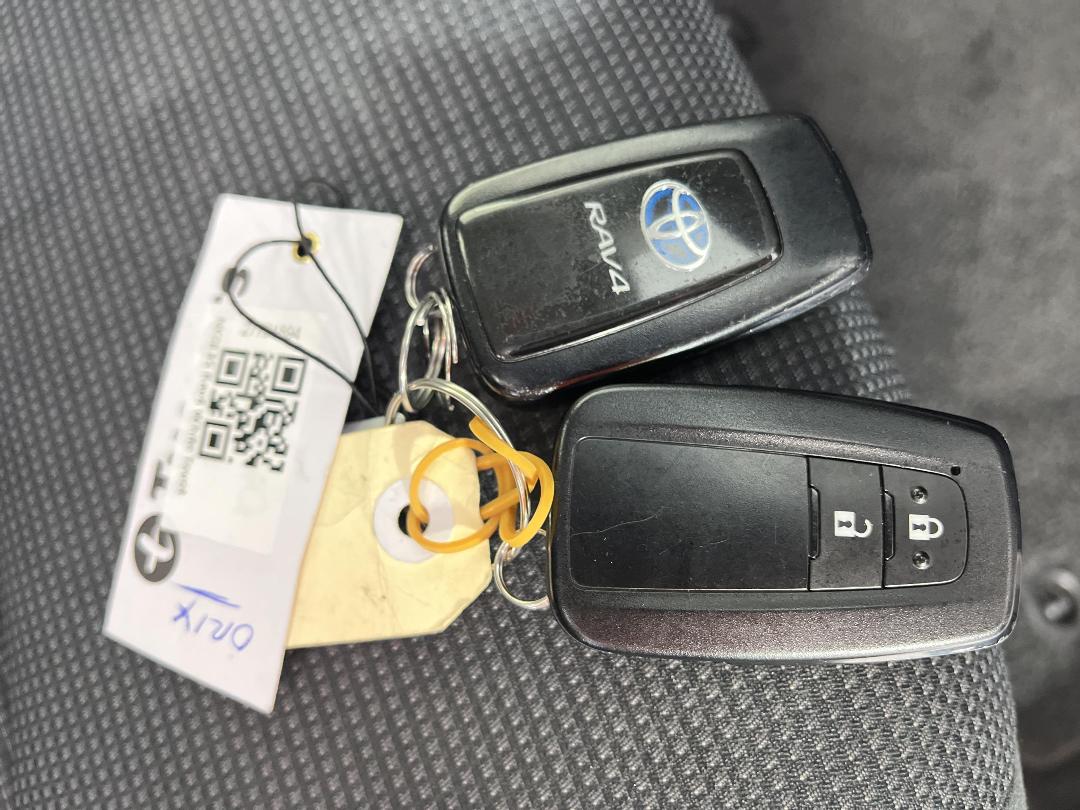 Photo '22' of Toyota Rav4