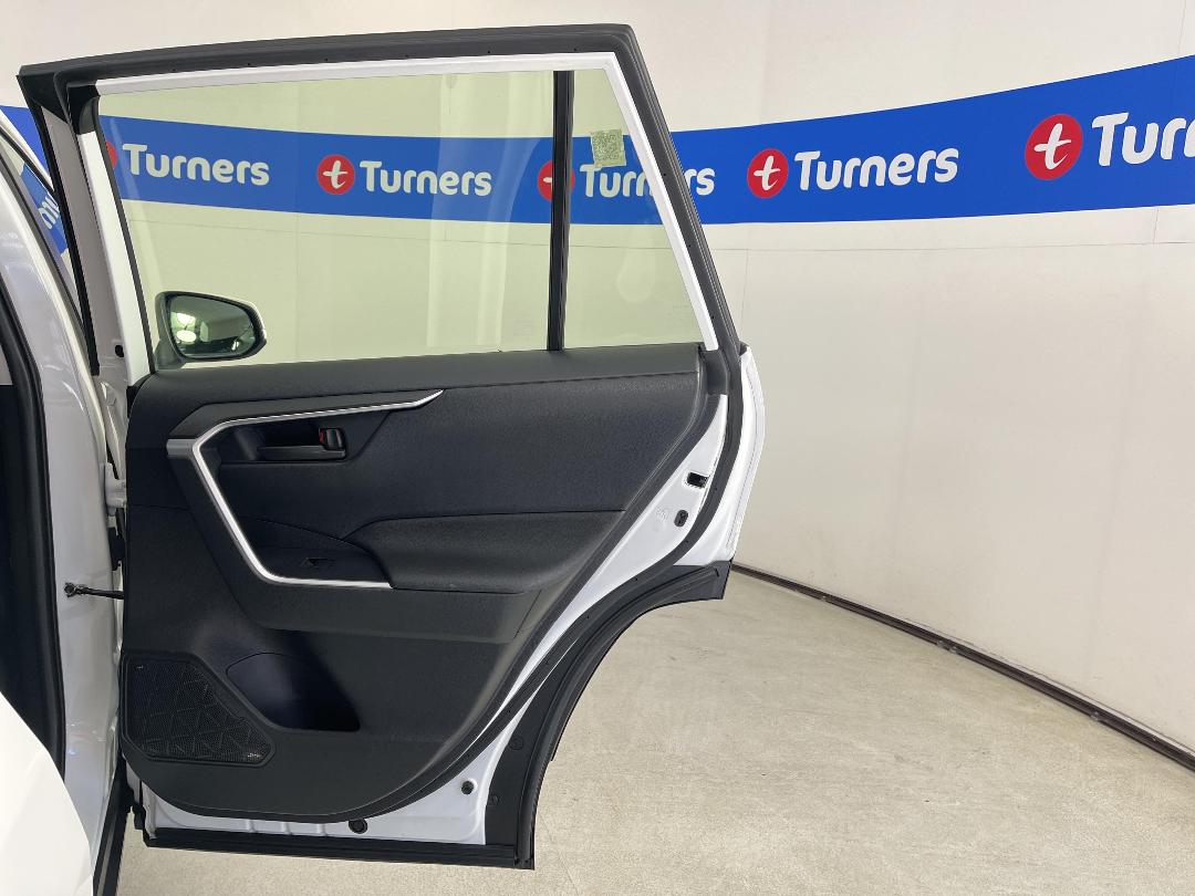 Photo '19' of Toyota Rav4