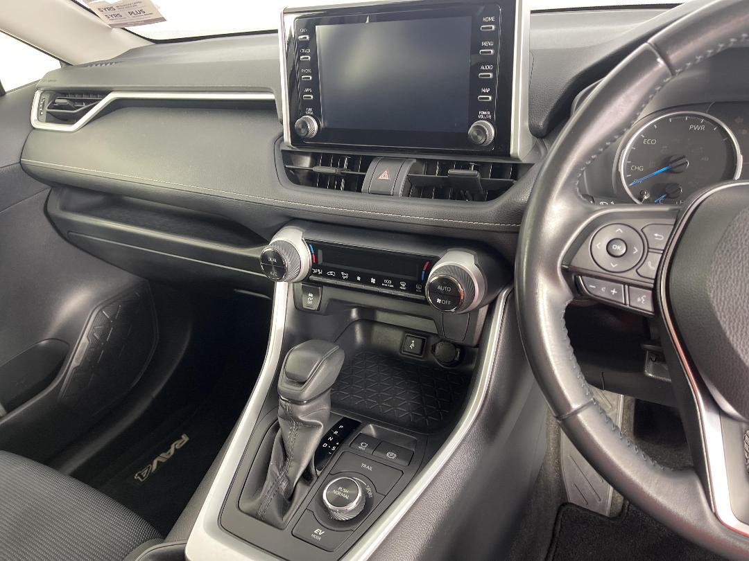 Photo '18' of Toyota Rav4