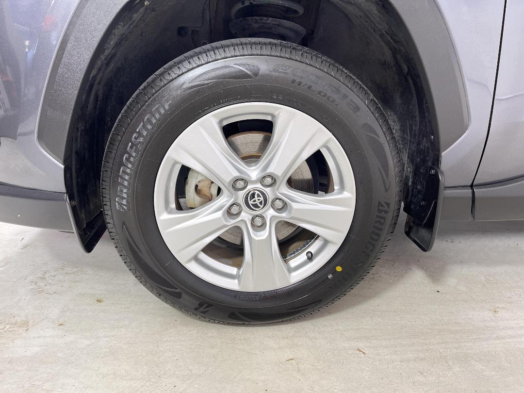 Photo '10' of Toyota Rav4