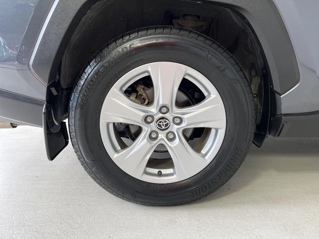 Photo '12' of Toyota Rav4