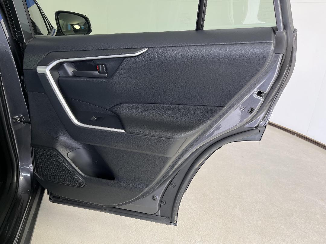 Photo '19' of Toyota Rav4