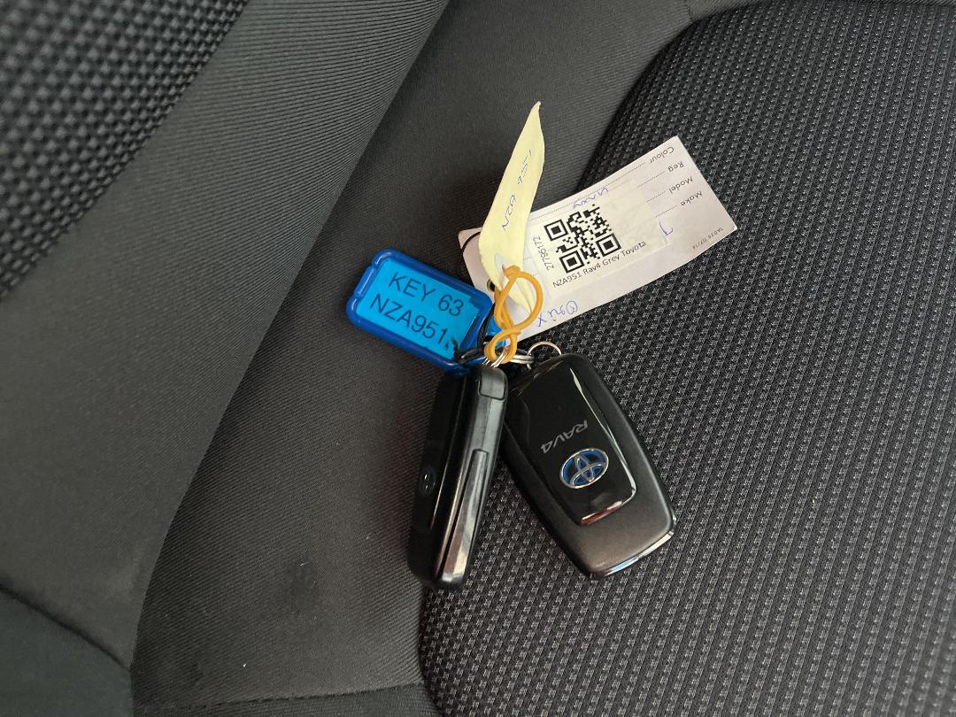 Photo '22' of Toyota Rav4