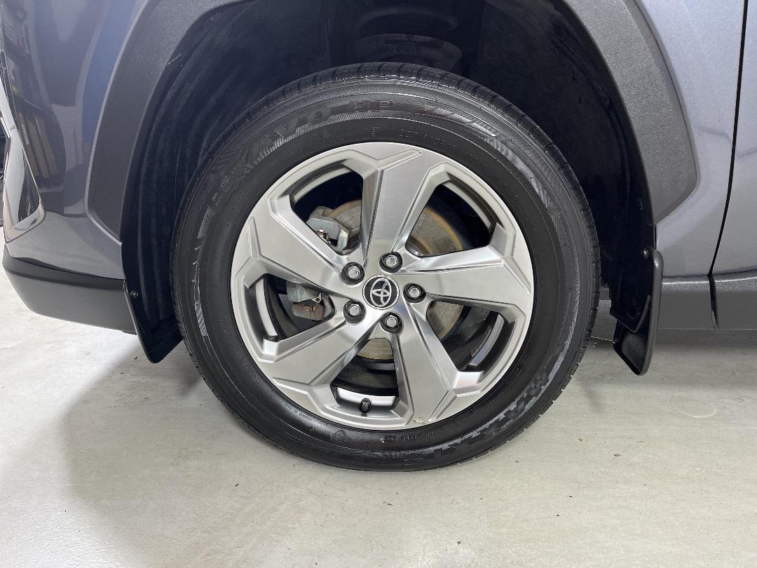 Photo '10' of Toyota Rav4