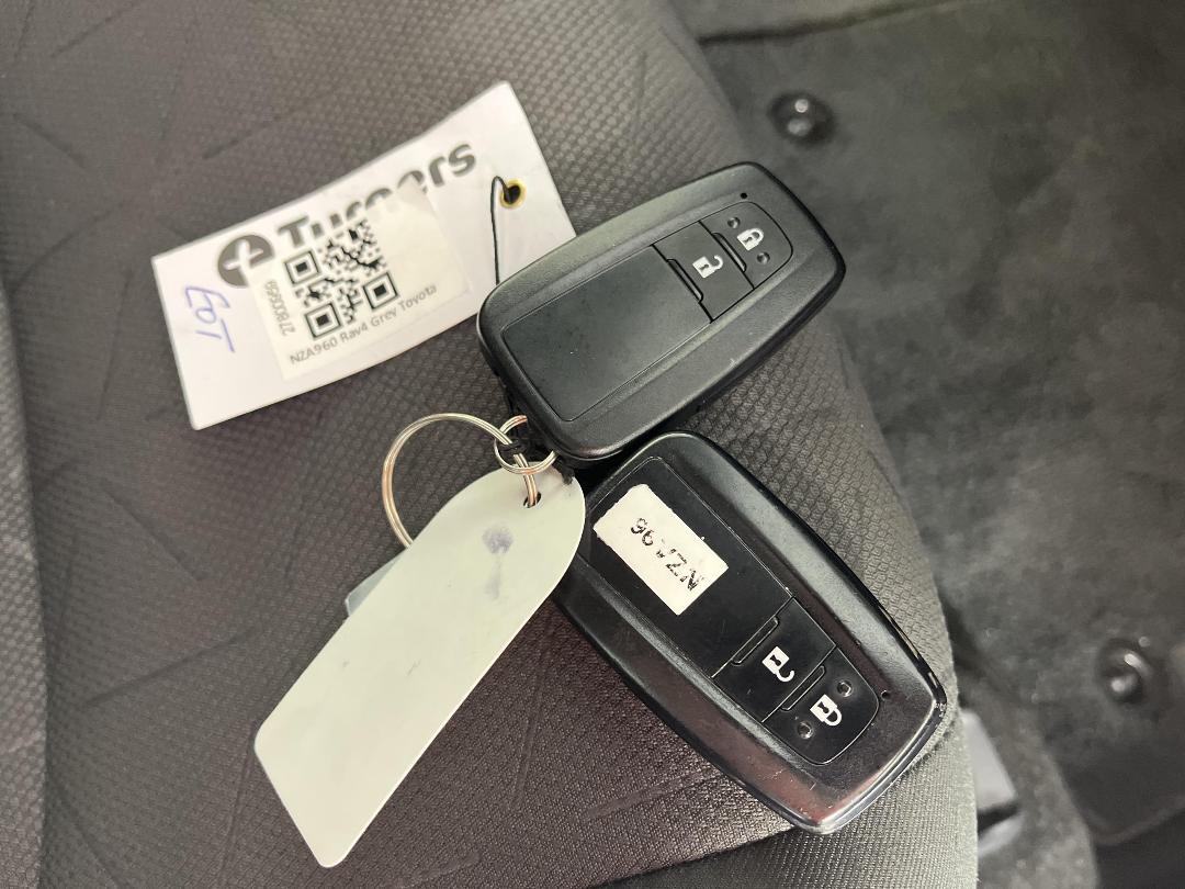 Photo '22' of Toyota Rav4