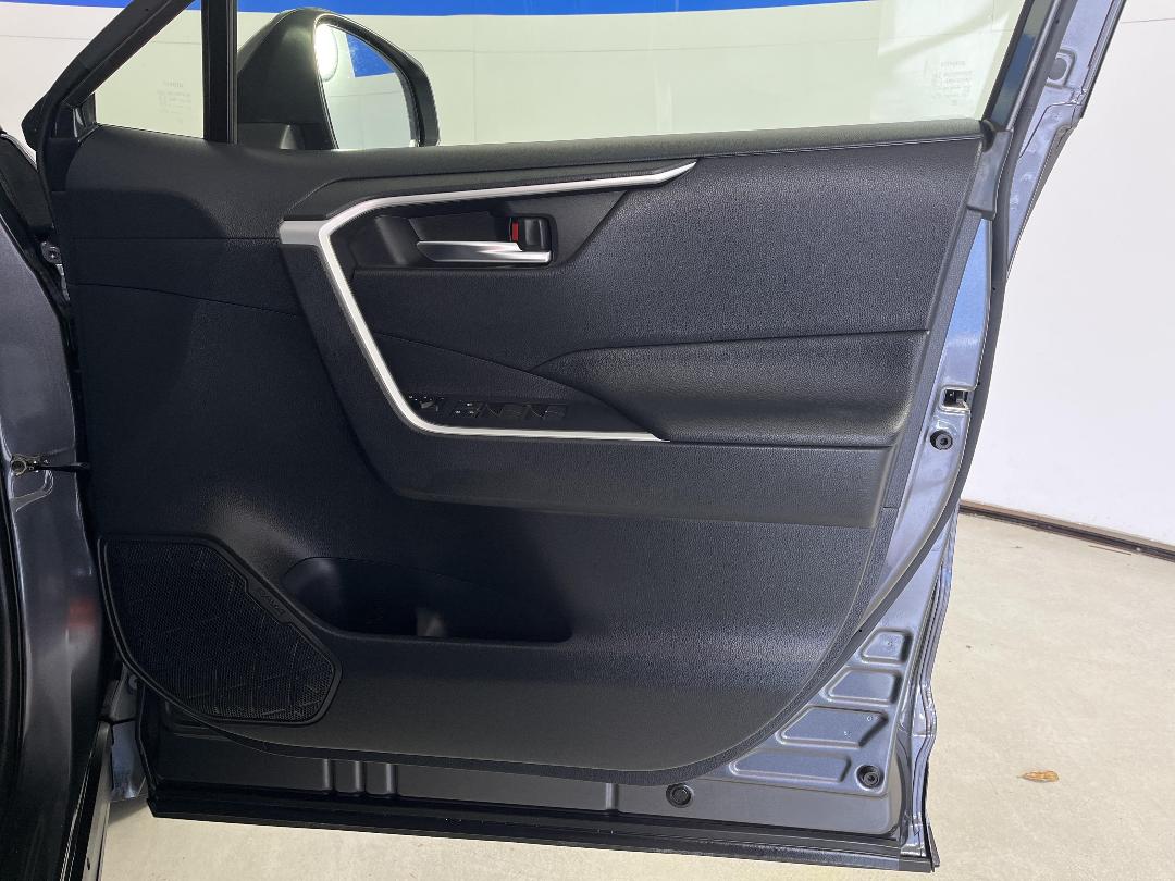 Photo '15' of Toyota Rav4