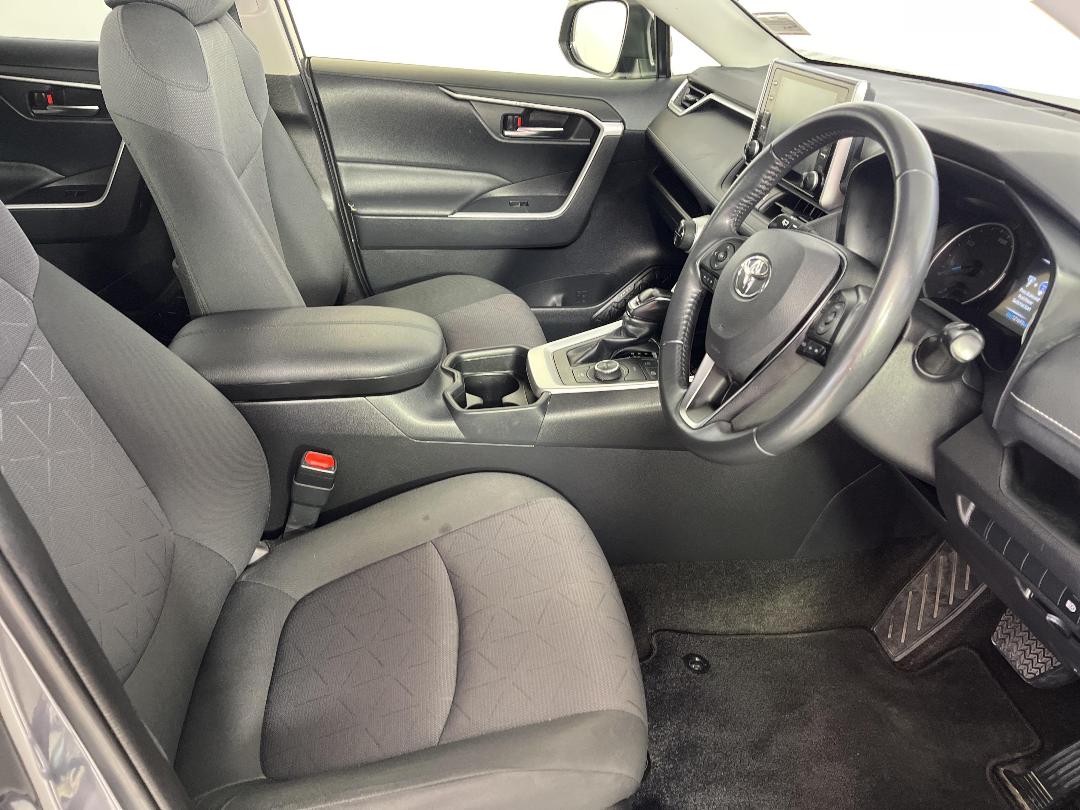 Photo '16' of Toyota Rav4