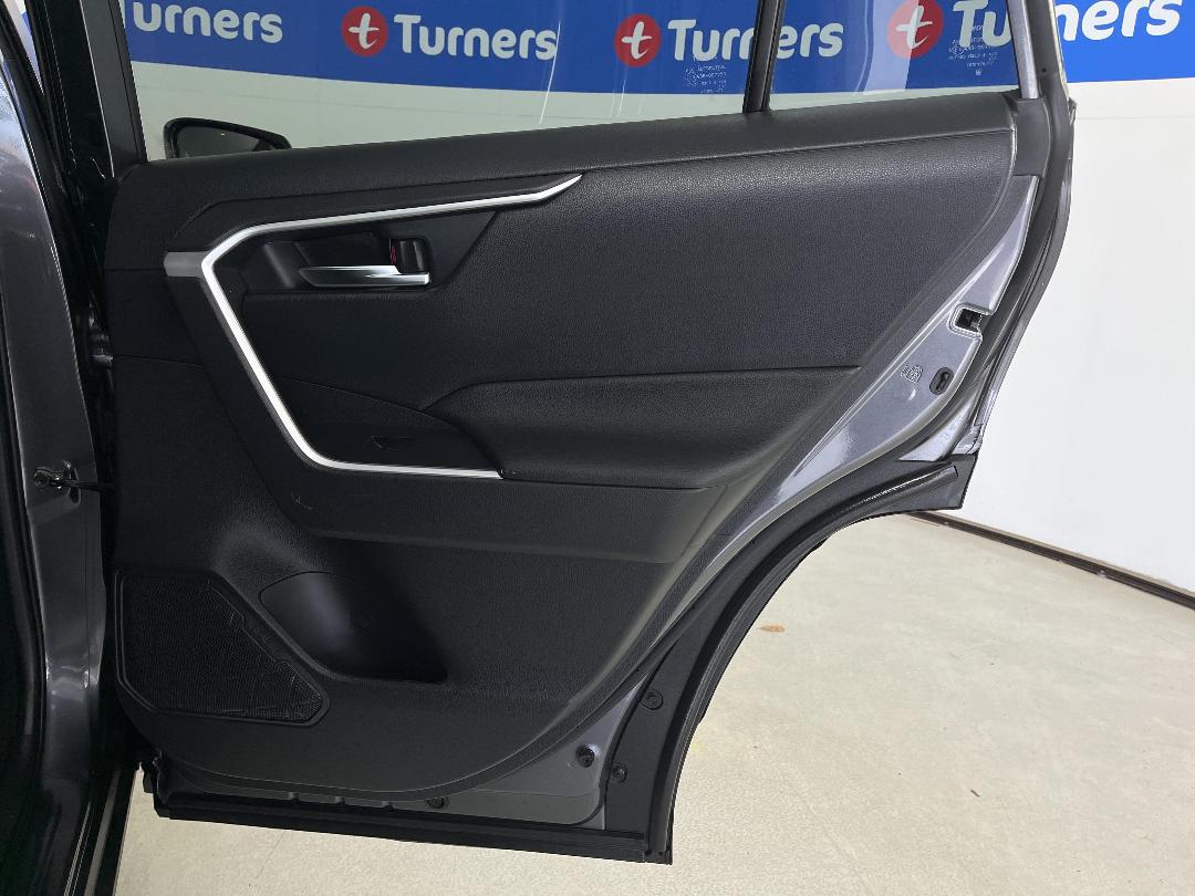 Photo '19' of Toyota Rav4