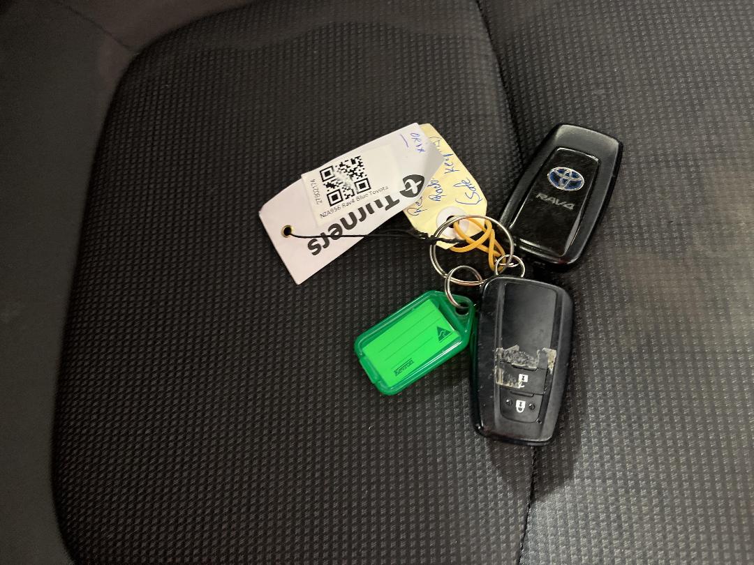 Photo '22' of Toyota Rav4