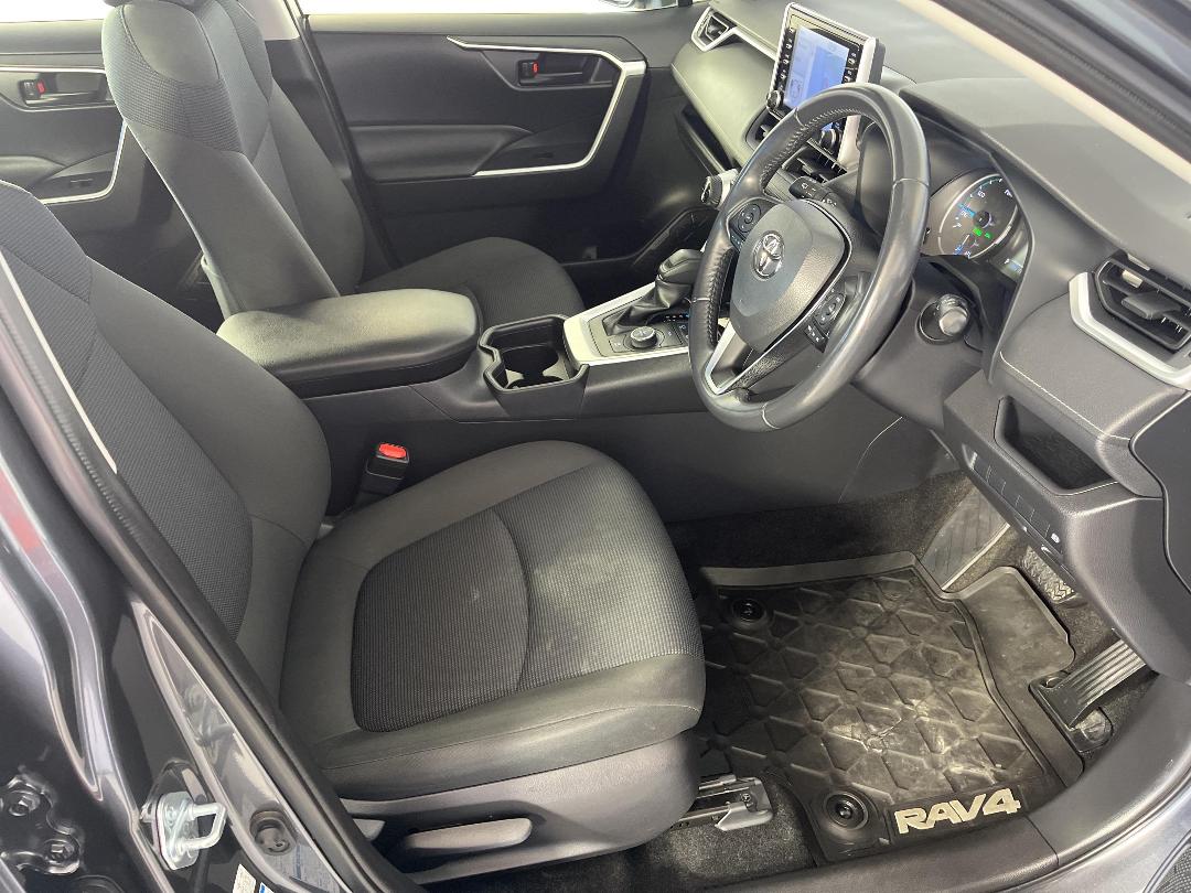 Photo '16' of Toyota Rav4 Photo '16' of Toyota Rav4