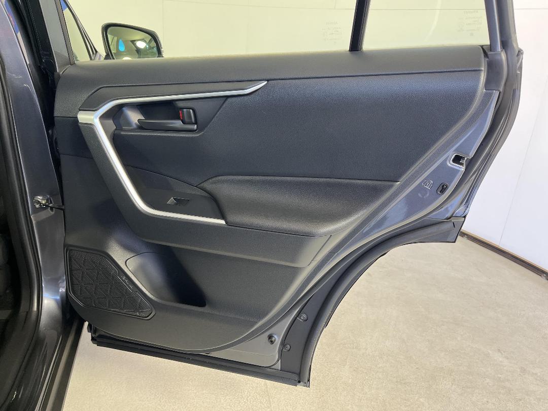 Photo '19' of Toyota Rav4 Photo '19' of Toyota Rav4