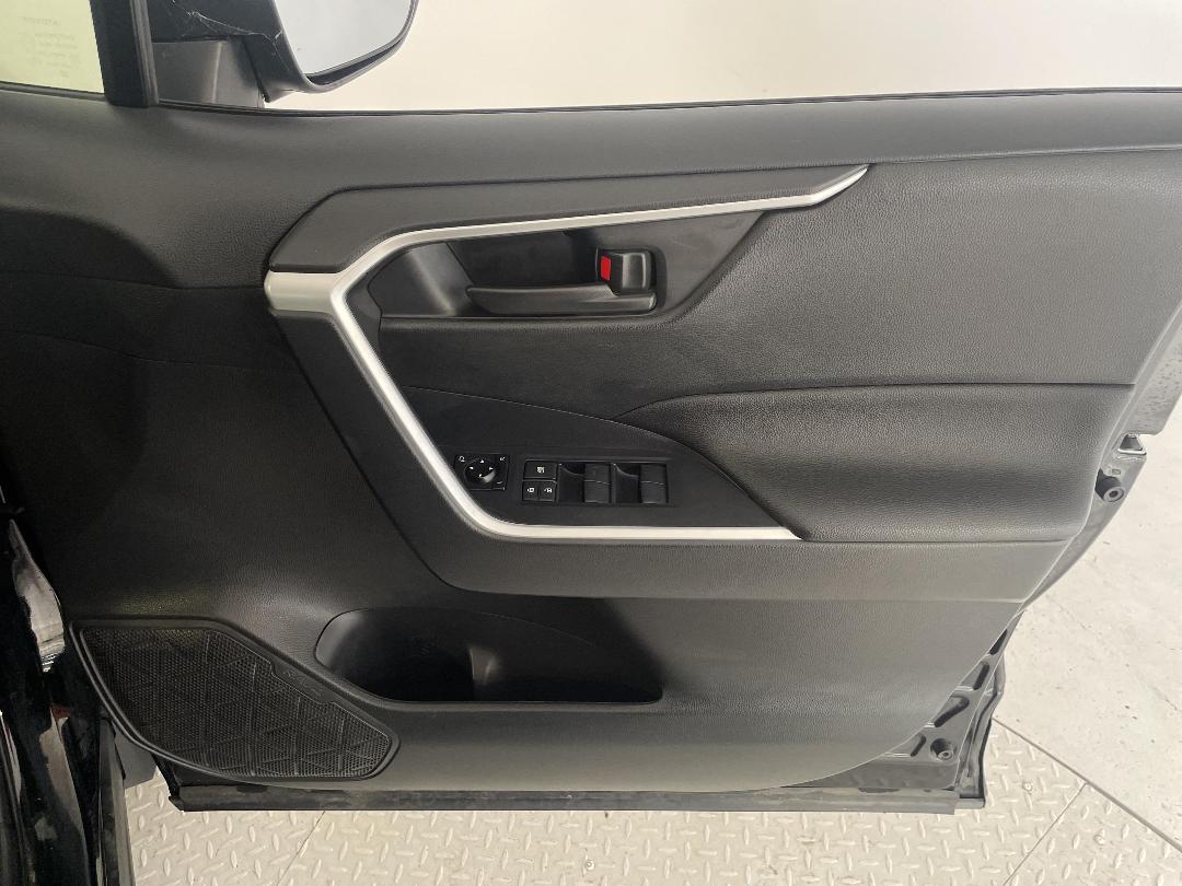 Photo '15' of Toyota Rav4 Photo '15' of Toyota Rav4