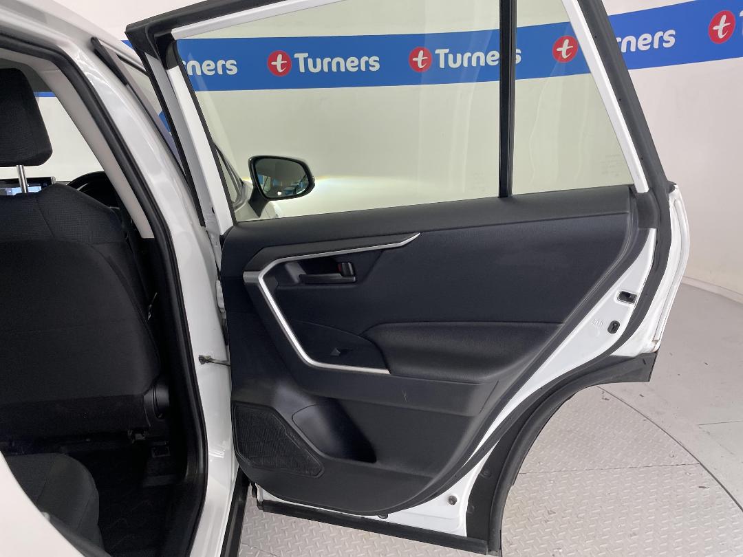 Photo '19' of Toyota Rav4