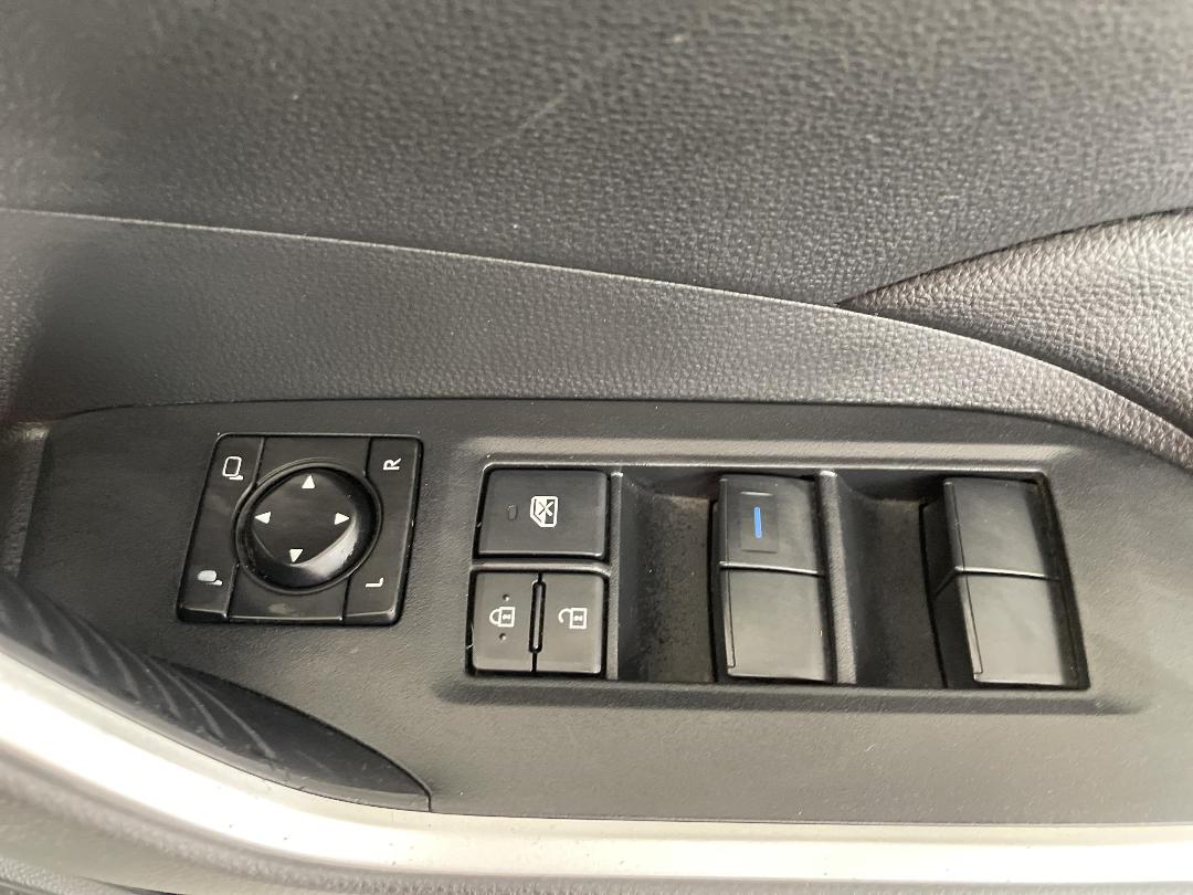 Photo '24' of Toyota Rav4