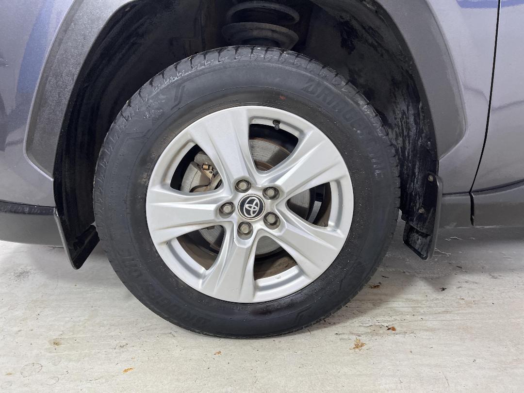 Photo '10' of Toyota Rav4