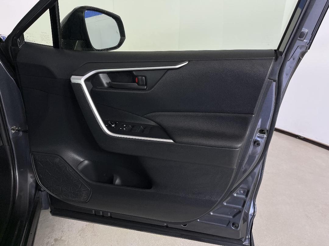 Photo '15' of Toyota Rav4