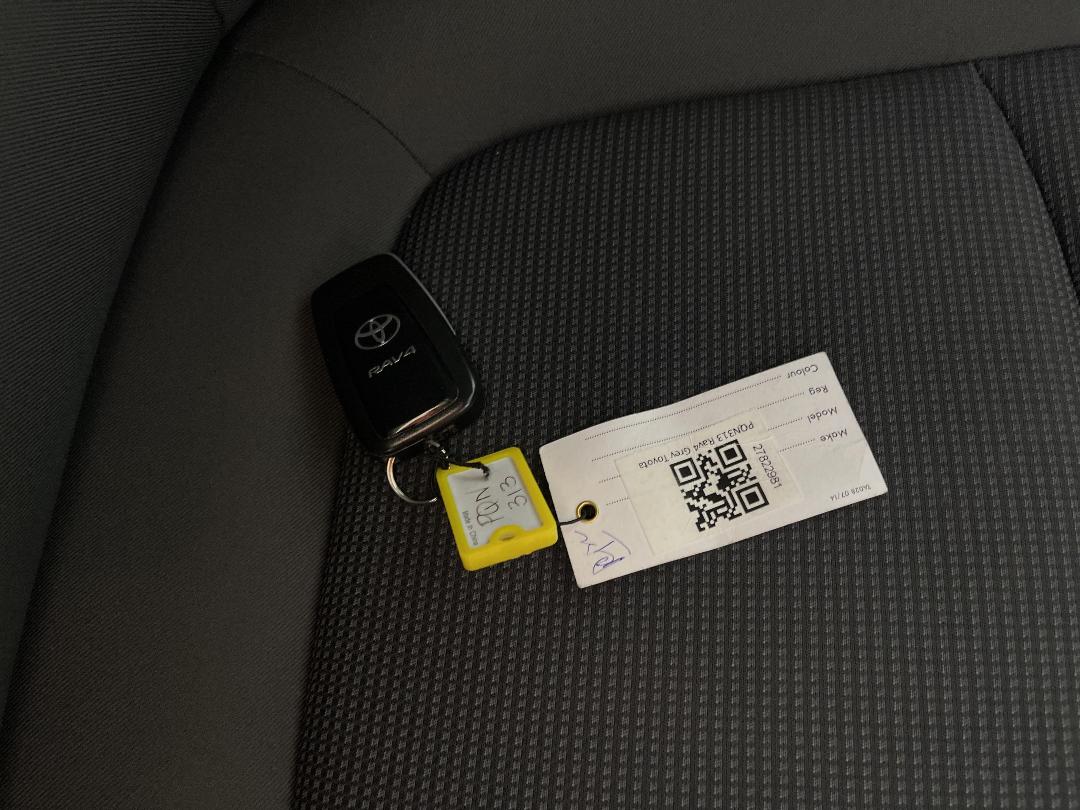 Photo '22' of Toyota Rav4