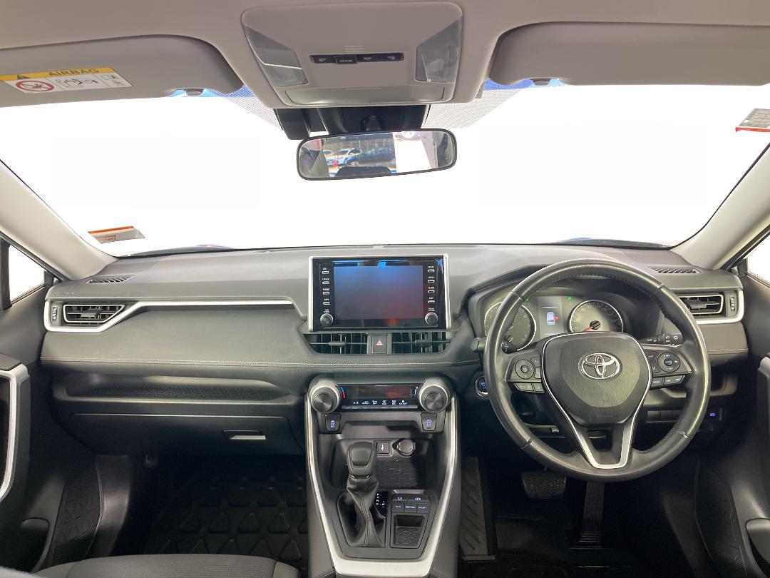 Photo '17' of Toyota Rav4
