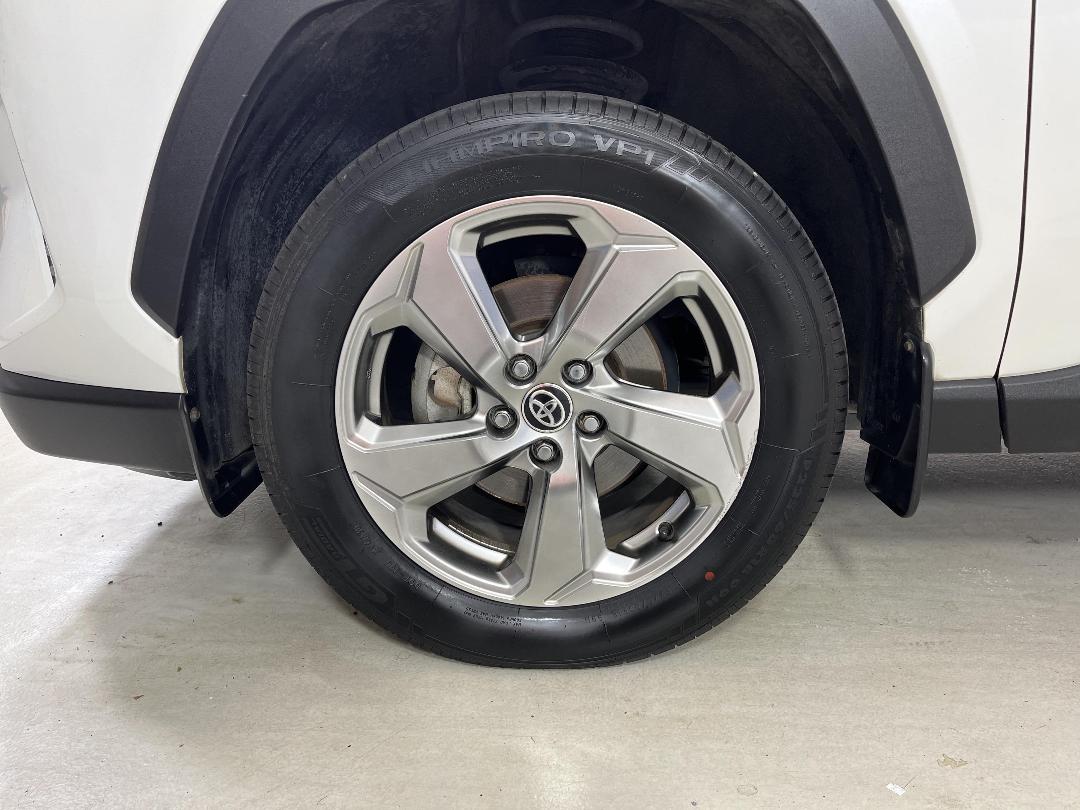 Photo '10' of Toyota Rav4 Photo '10' of Toyota Rav4