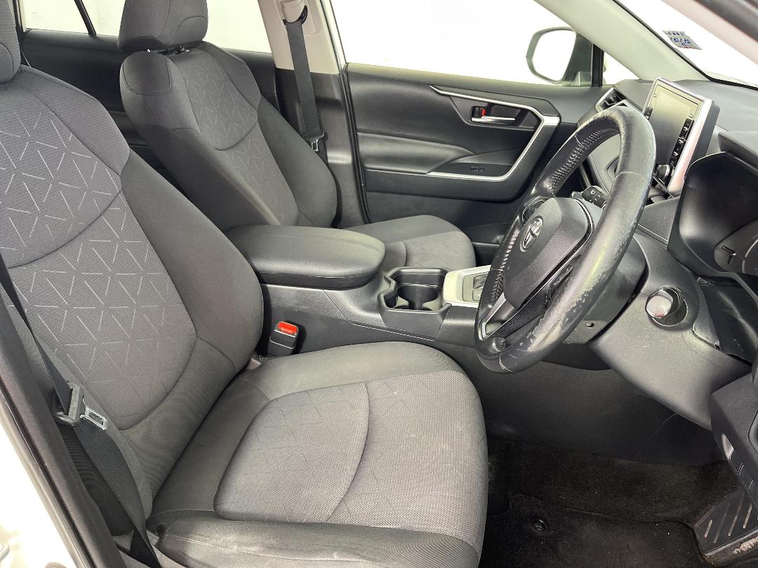 Photo '16' of Toyota Rav4 Photo '16' of Toyota Rav4