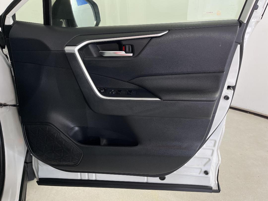 Photo '15' of Toyota Rav4 Photo '15' of Toyota Rav4