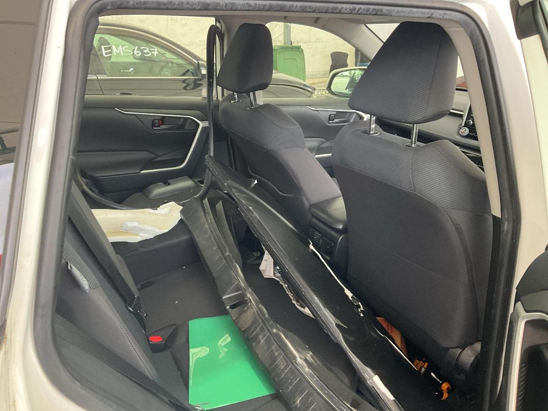 Photo '21' of Toyota Rav4 GX Photo '21' of Toyota Rav4 GX