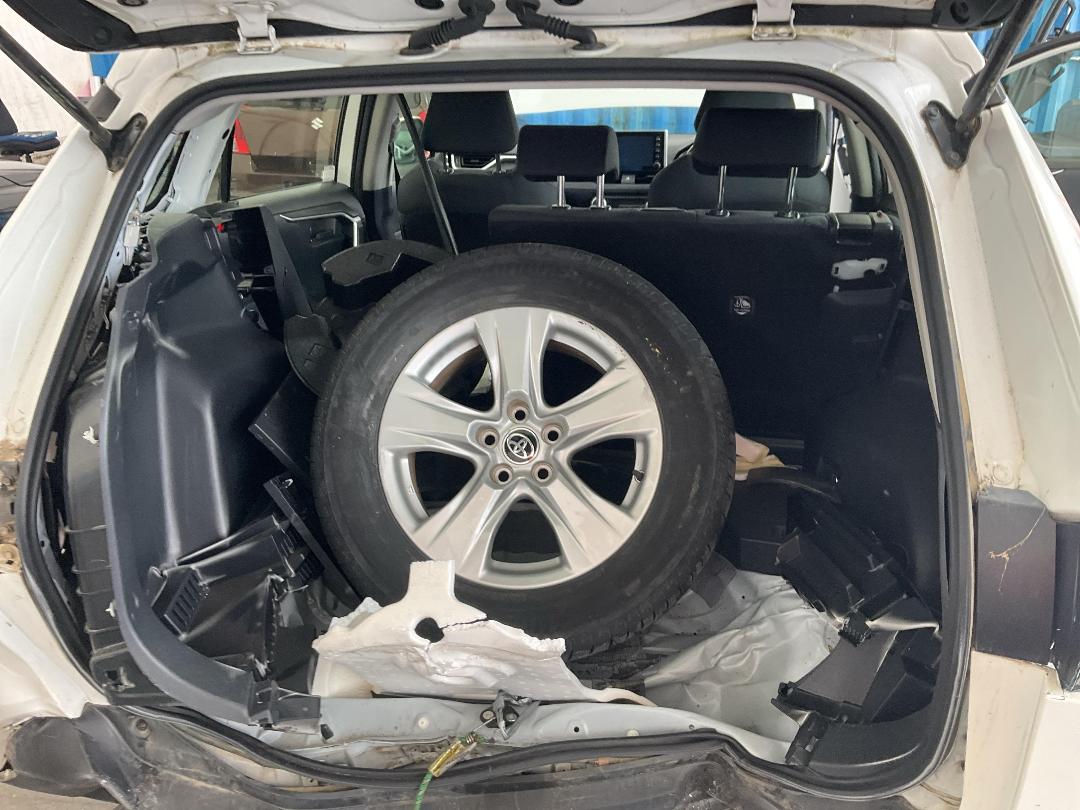 Photo '23' of Toyota Rav4 GX Photo '23' of Toyota Rav4 GX